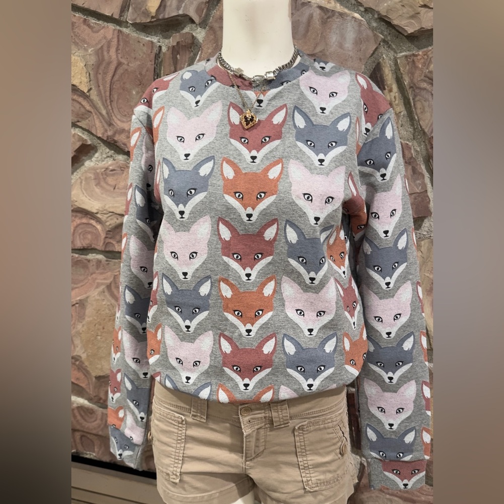 Frankie Morello Gray and Pink Patterned Top